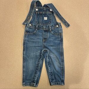 Denim Overalls from Old Navy size 18 to 24 months